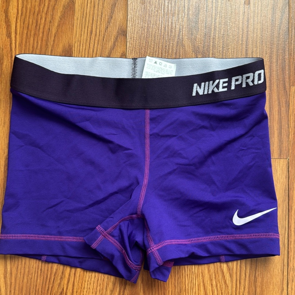 nike pro shorts size S small